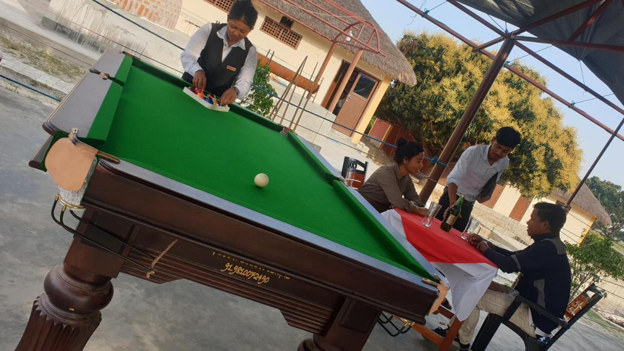 Elephant Garden Hotel And Resort Pvt Ltd Kanchanpur Exteriör bild